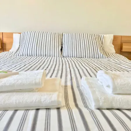 아파트 Warhol Apartment. Free Wifi 5g.